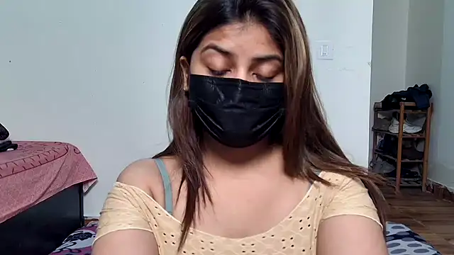 Hoty-Shivangi online show from 01/13/26, 05:51