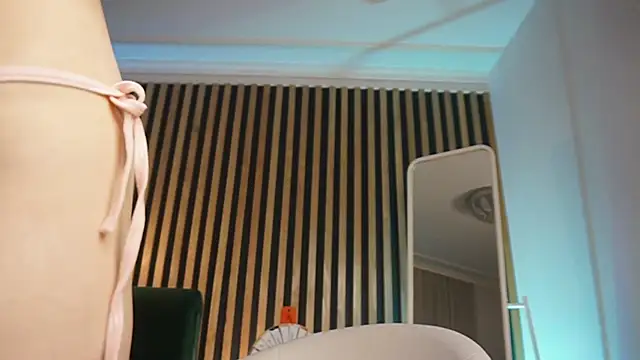 Snapshot of MiaMews chatting on 02/18/25, 07:19 MiaMews online show from 02/18/25, 07:19