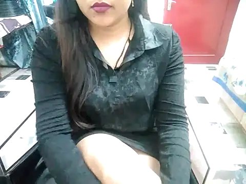 Snapshot of aarushi_sharmaa chatting on 02/27/25, 03:26 aarushi sharmaa online show from 02/27/25, 03:26