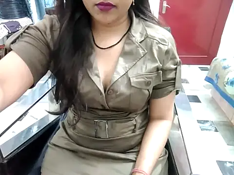 Snapshot of aarushi_sharmaa chatting on 03/01/25, 01:18 aarushi sharmaa online show from 03/01/25, 01:18