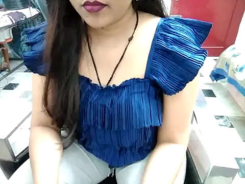 aarushi sharmaa online show from 03/02/25, 05:12