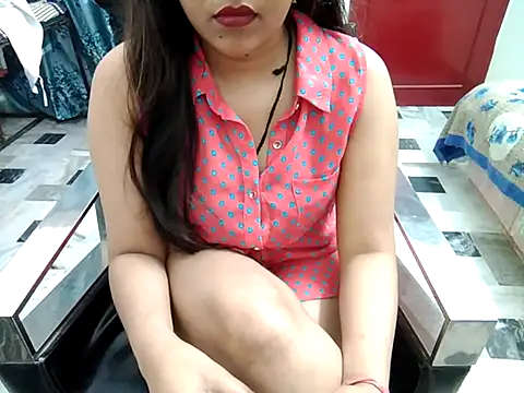 Snapshot of aarushi_sharmaa chatting on 03/03/25, 03:42 aarushi sharmaa online show from 03/03/25, 03:42