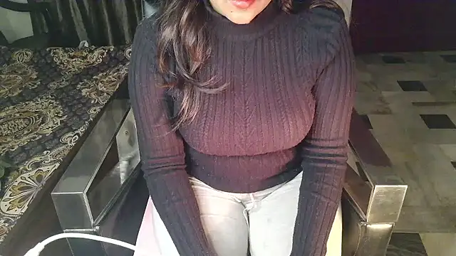 aarushi sharmaa online show from 01/13/26, 03:17