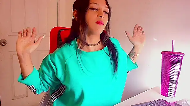 MOMMYJEVAA online show from 05/13/26, 02:47