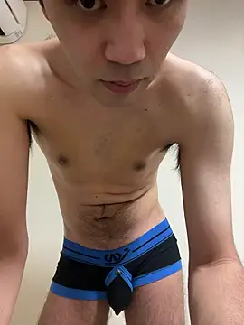 ryusei18570 online show from 04/03/26, 07:45