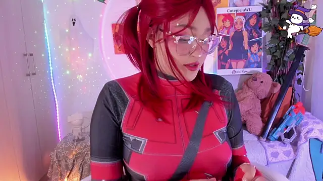 Snapshot of cutepie_uwu_ chatting on 12/20/25, 12:18 cutepie uwu online show from 12/20/25, 12:18