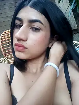 Julix A online show from 01/19/25, 06:32