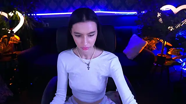 Snow WhiteeeX online show from 01/21/25, 12:50