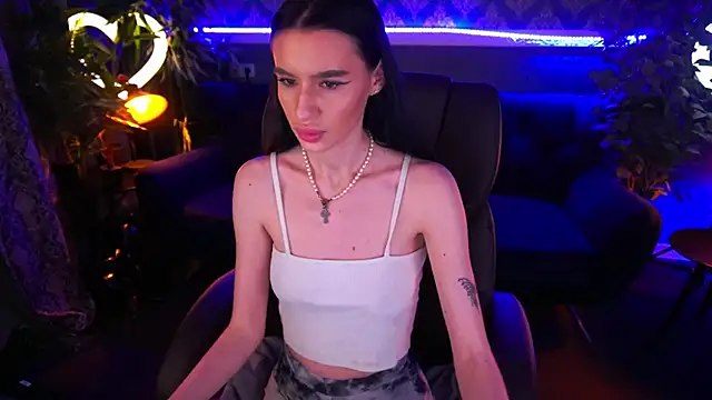 Snow WhiteeeX online show from 01/24/25, 05:21