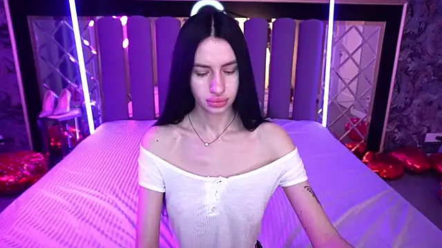 Snow WhiteeeX online show from 02/15/26, 06:43