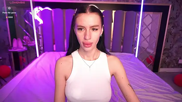 Snow WhiteeeX online show from 03/28/26, 06:35