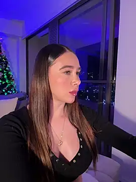 Lanataylor- online show from 12/21/25, 01:35