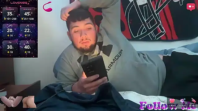 Snapshot of hornycollegestudenthung chatting on 10/13/25, 04:12 hornycollegestudenthung online show from 10/13/25, 04:12