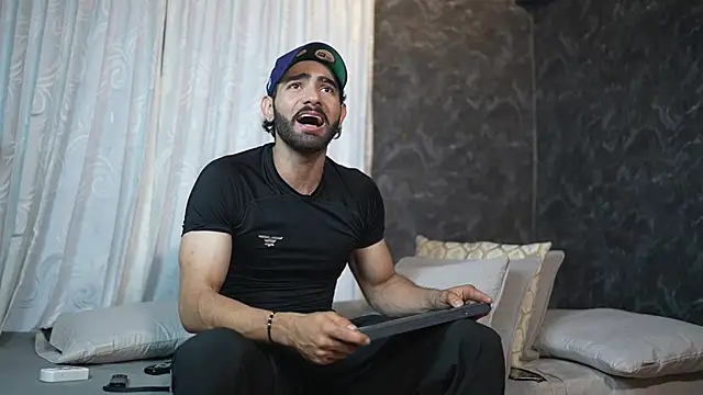 Austin bolt online show from 12/24/24, 09:00