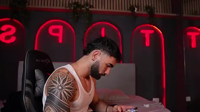 Austin bolt online show from 11/17/25, 03:34