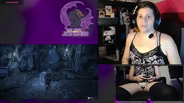 Snapshot of Rae-Suon chatting on 01/08/25, 11:19 Rae-Suon online show from 01/08/25, 11:19