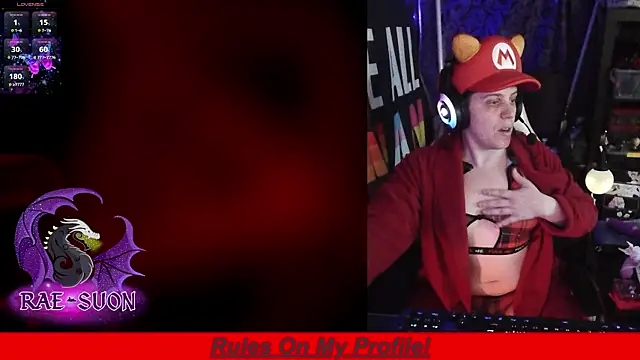 Snapshot of Rae-Suon chatting on 11/02/25, 12:13 Rae-Suon online show from 11/02/25, 12:13