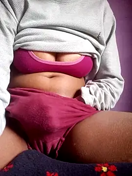 Snapshot of Sweet_Sonakshi143 chatting on 12/24/24, 07:28 Sweet Sonakshi143 online show from 12/24/24, 07:28