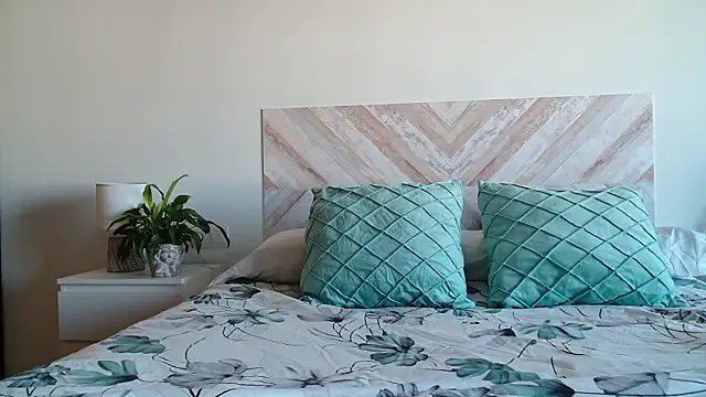 secretmuses online show from 02/08/26, 04:10