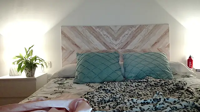 secretmuses online show from 03/23/26, 10:14