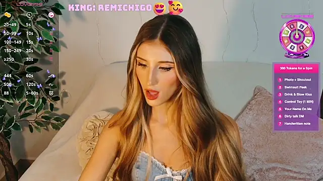 Snapshot of Angel-Ava chatting on 09/20/25, 05:19 Angel-Ava online show from 09/20/25, 05:19