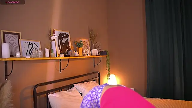  AlinaBailey online show from 01/25/25, 08:10