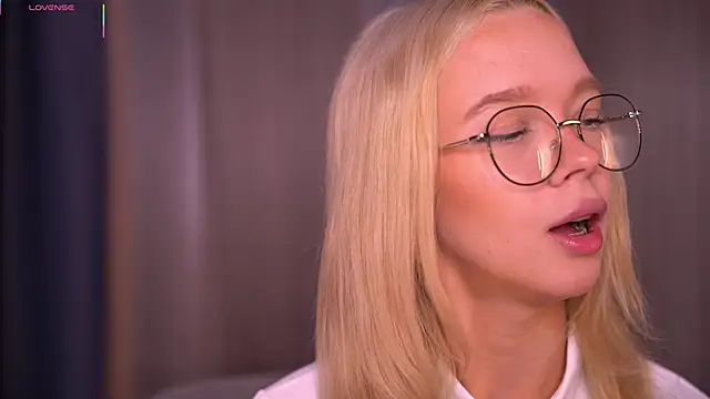  AlinaBailey online show from 09/13/25, 08:25