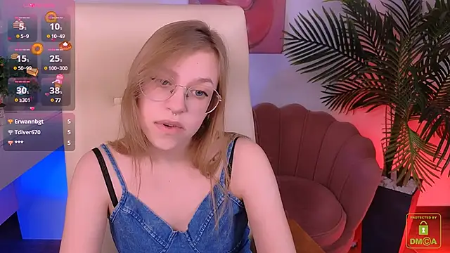 Snapshot of LayriantaVee chatting on 01/27/25, 10:06 LayriantaVee online show from 01/27/25, 10:06