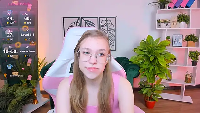 Snapshot of LayriantaVee chatting on 02/01/25, 07:05 LayriantaVee online show from 02/01/25, 07:05