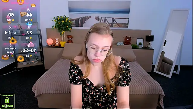 Snapshot of LayriantaVee chatting on 02/13/25, 07:03 LayriantaVee online show from 02/13/25, 07:03