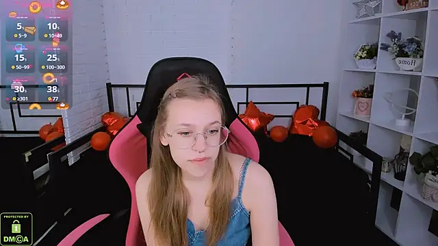 Snapshot of LayriantaVee chatting on 02/20/25, 07:01 LayriantaVee online show from 02/20/25, 07:01