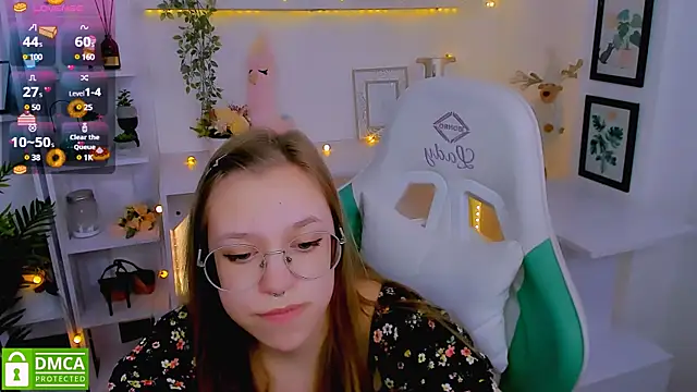 Snapshot of LayriantaVee chatting on 02/26/25, 01:08 LayriantaVee online show from 02/26/25, 01:08