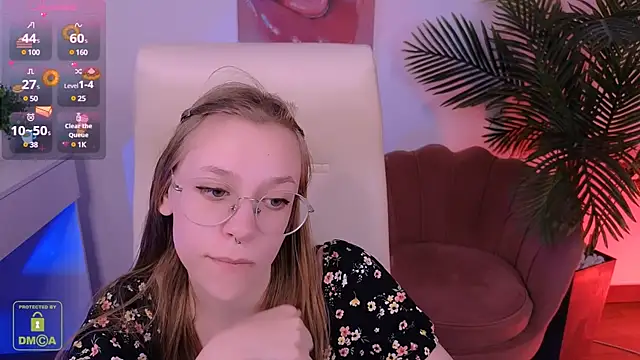 Snapshot of LayriantaVee chatting on 03/14/25, 01:35 LayriantaVee online show from 03/14/25, 01:35