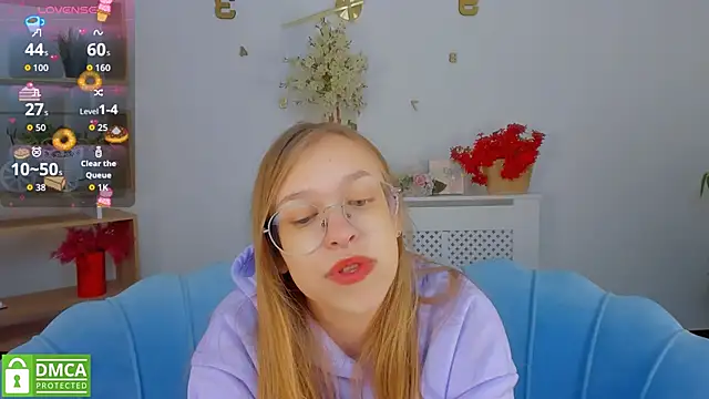 Snapshot of LayriantaVee chatting on 10/02/25, 06:20 LayriantaVee online show from 10/02/25, 06:20