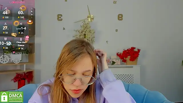 Snapshot of LayriantaVee chatting on 10/03/25, 05:59 LayriantaVee online show from 10/03/25, 05:59