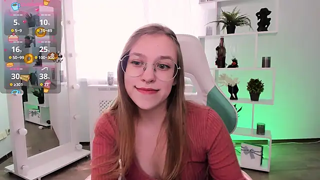 Snapshot of LayriantaVee chatting on 03/23/26, 07:23 LayriantaVee online show from 03/23/26, 07:23