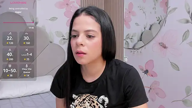 Sensual Sophie  online show from 03/17/25, 10:06