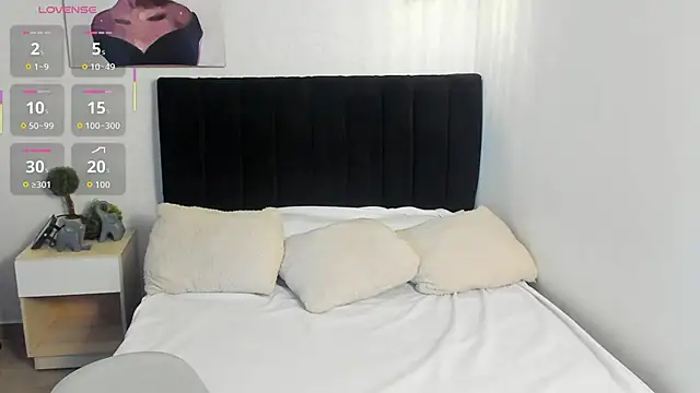 Snapshot of Scarlett__bell chatting on 09/12/25, 01:22 Scarlett bell online show from 09/12/25, 01:22