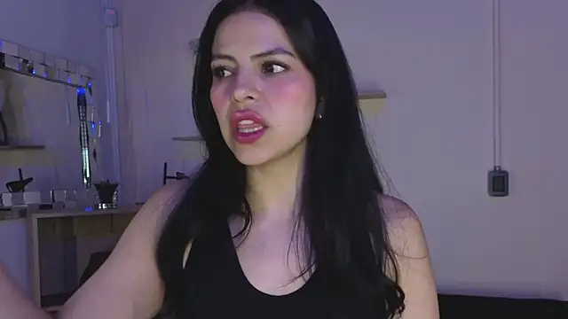 Eliie Ruizz online show from 12/01/25, 09:31