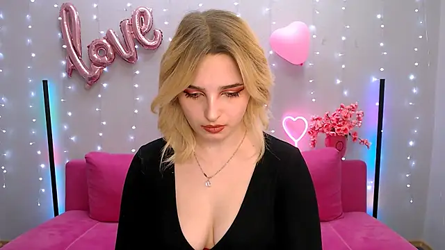 tendermeow online show from 02/12/25, 05:16