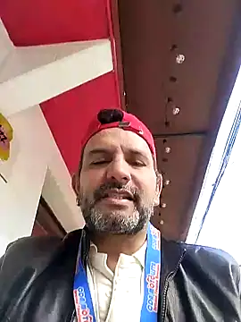 Snapshot of RogueTraveler chatting on 01/21/25, 04:37 RogueTraveler online show from 01/21/25, 04:37