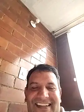 Snapshot of RogueTraveler chatting on 03/02/25, 10:16 RogueTraveler online show from 03/02/25, 10:16