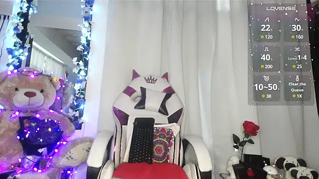 Snapshot of Dani_pegin chatting on 01/13/25, 03:58 Dani pegin online show from 01/13/25, 03:58