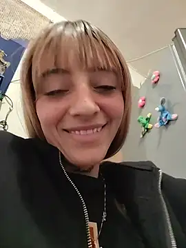 Snapshot of Dani_pegin chatting on 12/17/25, 01:11 Dani pegin online show from 12/17/25, 01:11