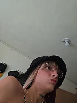 Dani pegin online show from 07/07/26, 01:04