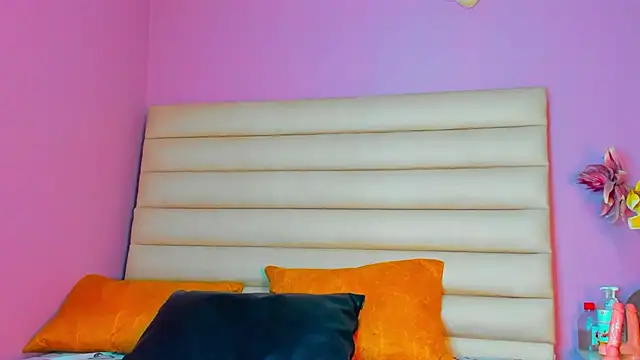 ZaritaLenon online show from 09/09/25, 09:25