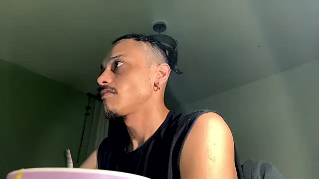 villanocat online show from 09/26/25, 02:26