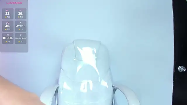 HannaPaola online show from 02/28/25, 01:37