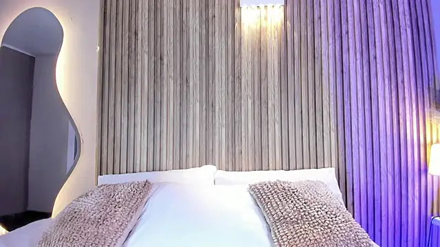 HannaPaola online show from 04/06/26, 10:33