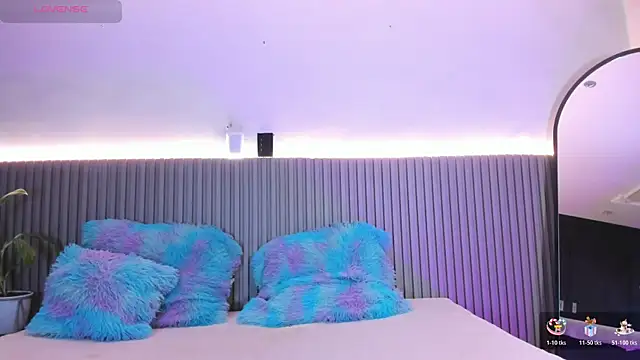 valentina lux online show from 12/20/25, 07:21